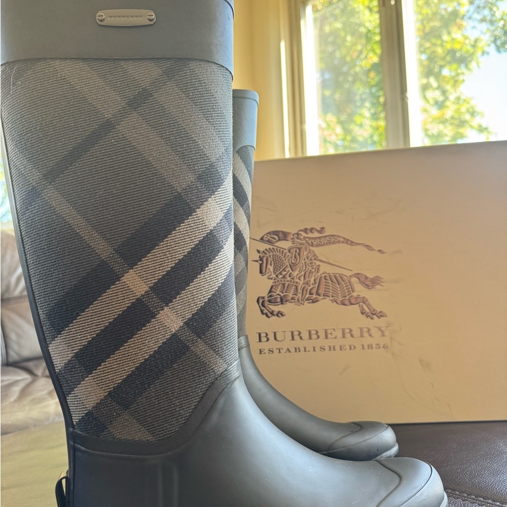 Burberry Black and Gray Checkered Boots